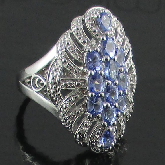 Tanzanite Vintage Cluster Design Ring - Picture 8 of 8
